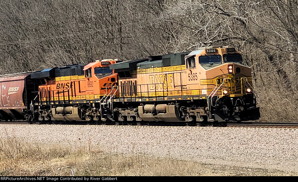 BNSF 5385